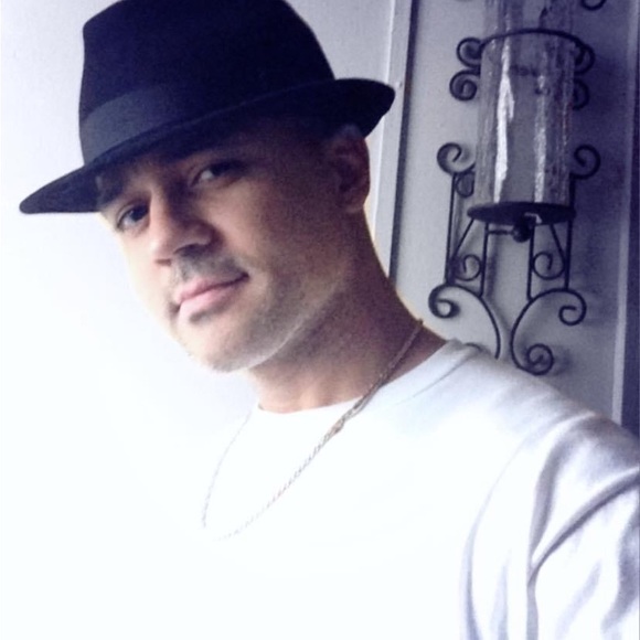 Meet your Posher, Rudy - Picture 3 of 8